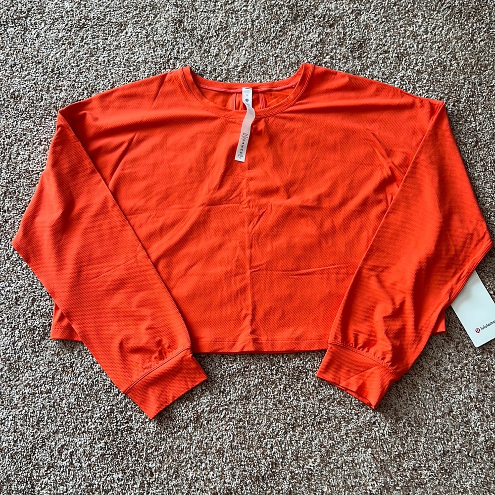 Lululemon muscle love long sleeve NWT